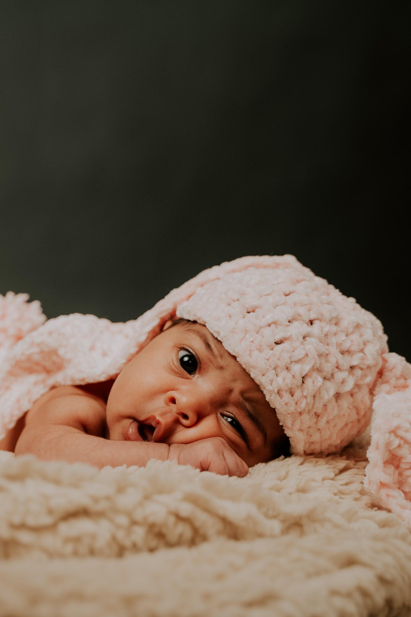 fotografo pozzallo newborn