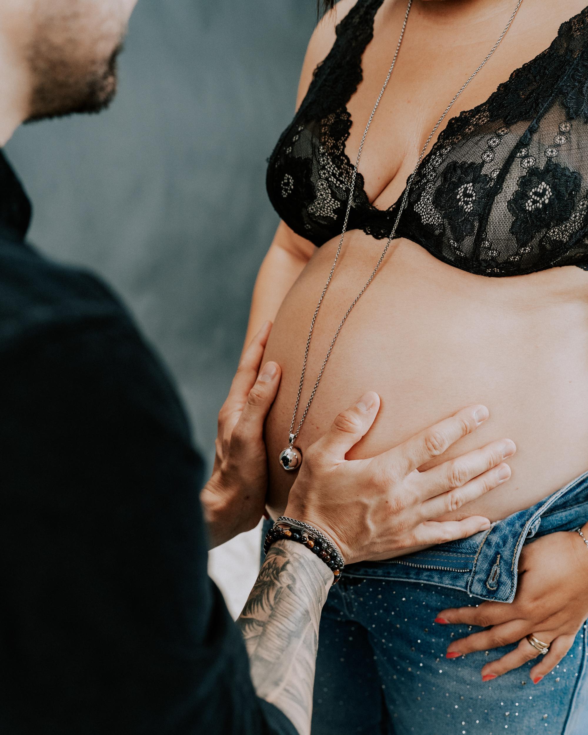 fotografo pozzallo ritratto studio portrait maternity